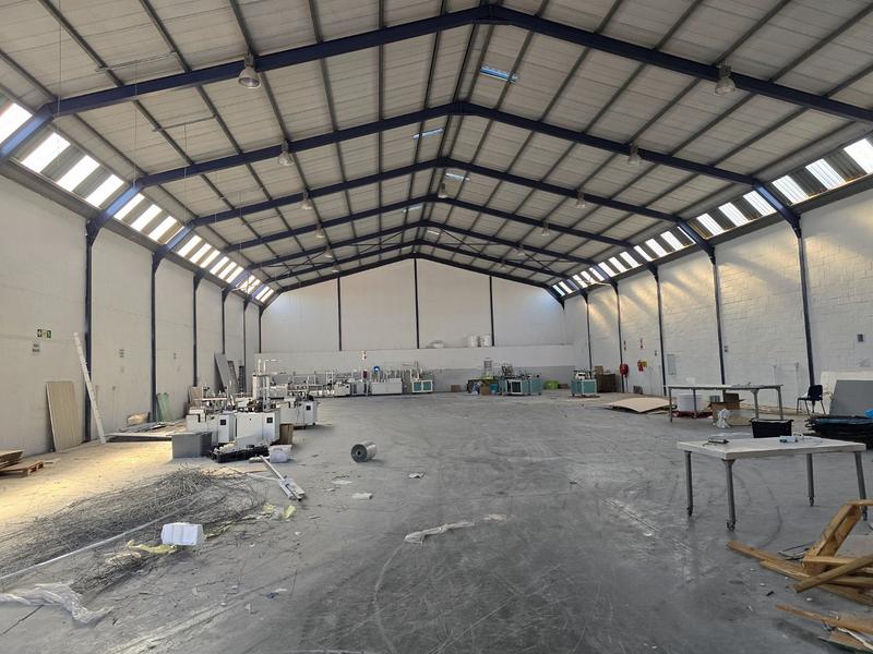 To Let commercial Property for Rent in Killarney Gardens Western Cape